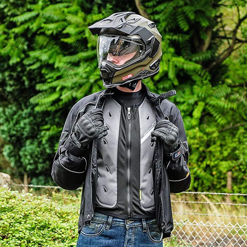 How to Stay Cool in a Motorcycle Jacket