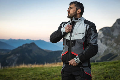 Top 10 Best Motorcycle Jackets for Safety and Style in 2025