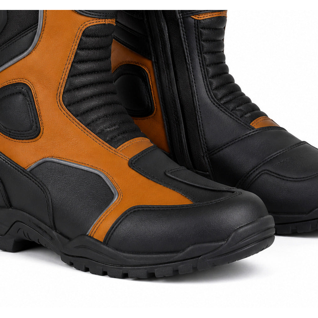 AmberRoute touring motorcycle boots toe heel and touring sole detail