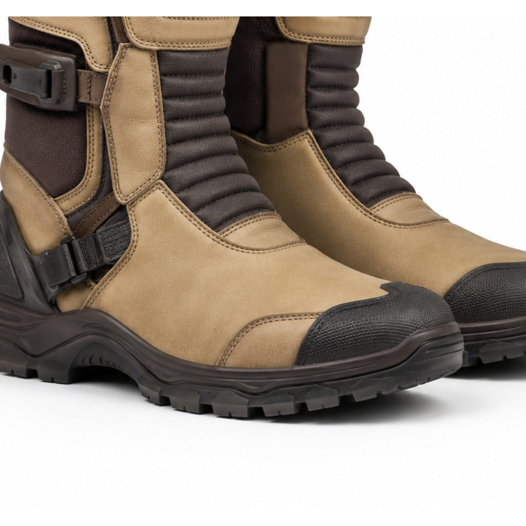 DesertMile touring motorcycle boots toe heel and touring sole detail